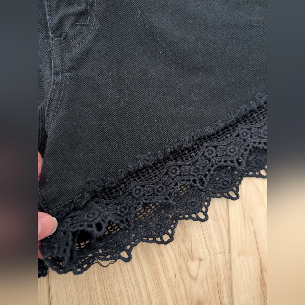 Free People Black Lace Trim Denim Women's Shorts - Picture 3 of 10